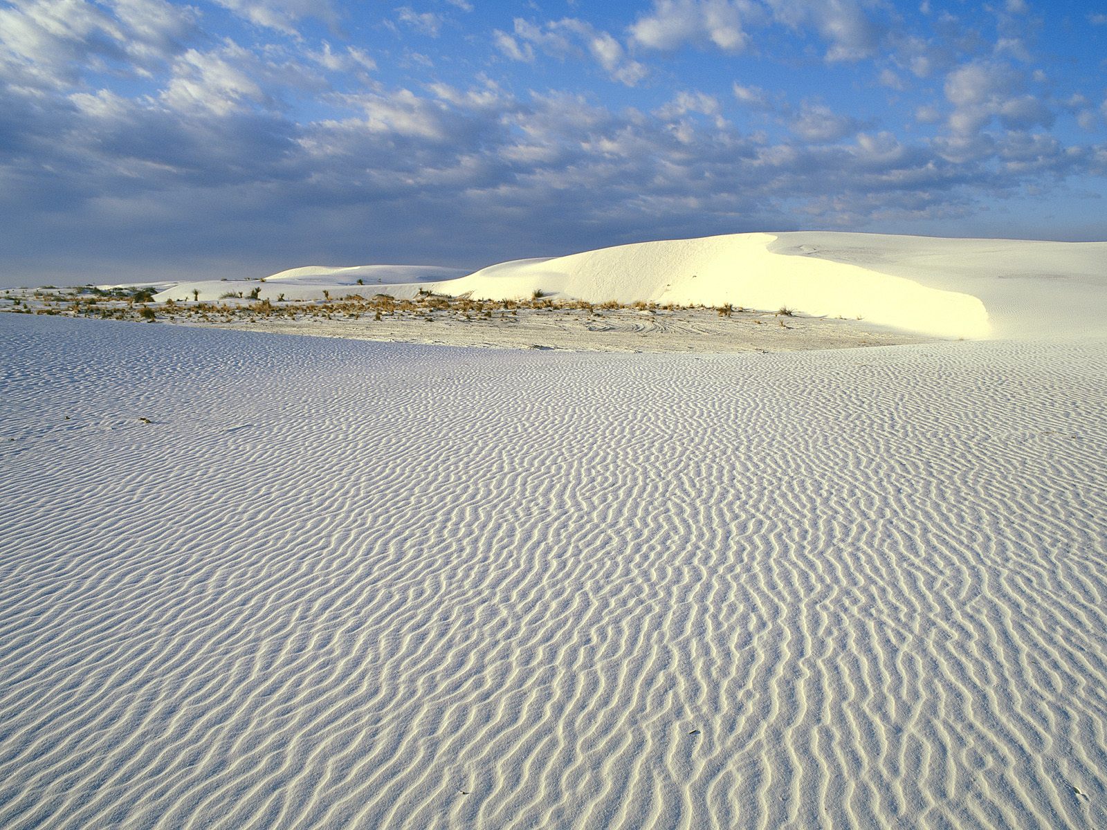 Gypsum Sand Dunes, White Sands National Monument, New Mexico HD Wallpaper